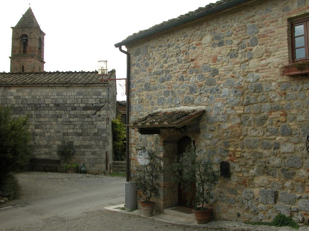 La Vecchia Corte サン・ジミニャーノ 部屋 写真